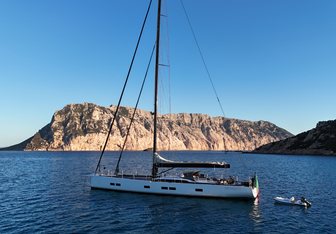 O2 Yacht Charter in Porto Cervo