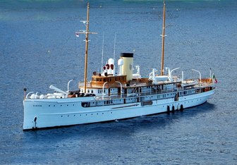 SS Delphine yacht charter Great Lakes Ew Motor Yacht
                                    