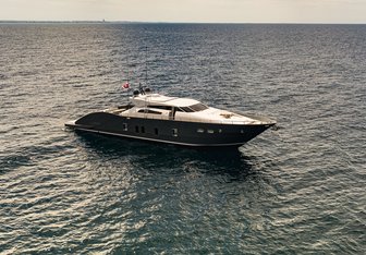 Vevekos yacht charter Tecnomar Motor Yacht
                                    