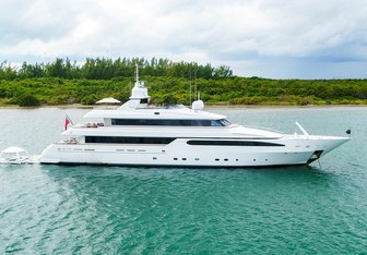 Princess Anna Yacht Charter in Bahamas