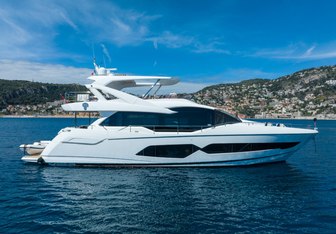 Oreggia yacht charter Sunseeker Motor Yacht
                                    