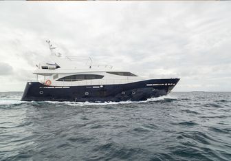 Fantom yacht charter Flagman Yachts Motor Yacht
                                    