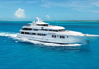 Blue Moon Yacht Charter in Bahamas