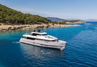 Fos yacht charter Sanlorenzo Motor Yacht