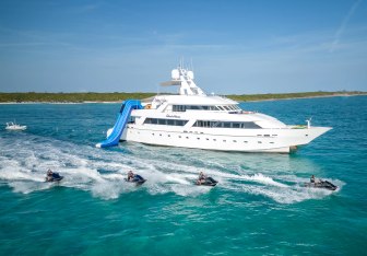 Island Heiress Yacht Charter in Bahamas
