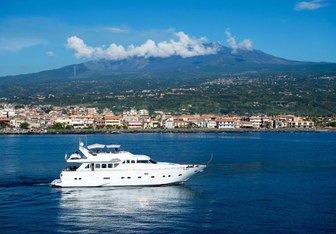 Claudia Amber Yacht Charter in Sicily