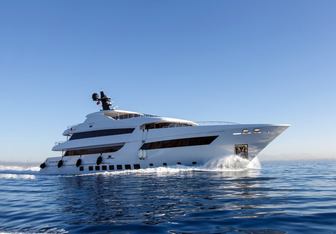 Bebe Yacht Charter in Greece