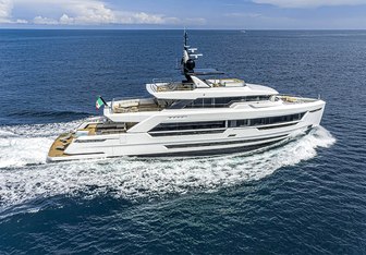 Vayus Yacht Charter in Cannes