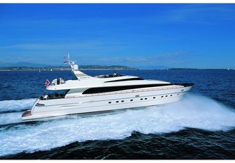 L'Ayazula Yacht Charter in Cannes