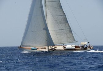 Aurelius Yacht Charter in Caribbean