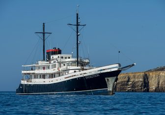 Evolution Yacht Charter in Galapagos Islands