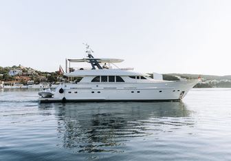 Las Ninas Yacht Charter in Formentera