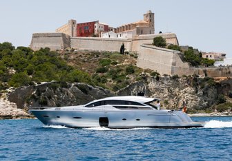Halley Yacht Charter in Formentera