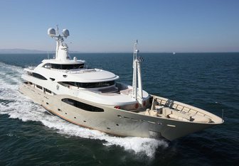 Light Holic Yacht Charter in Mediterranean