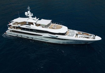 Papa Yacht Charter in France