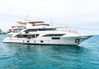 Patience Yacht Charter in Harbour Island