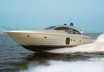 Cayenne yacht charter Pershing Motor Yacht
                                    