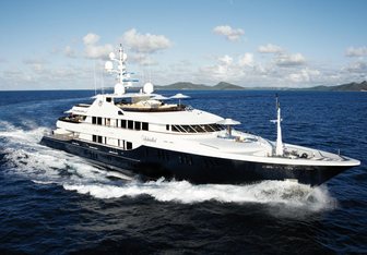 Unbridled Yacht Charter in Antigua