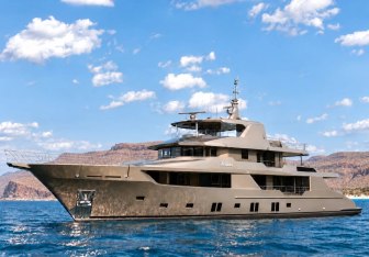 Zembra Yacht Charter in Alaska