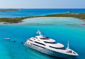 Loon Yacht Charter in St Barts