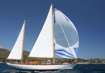 Paulena Yacht Charter in St Jean Cap Ferrat