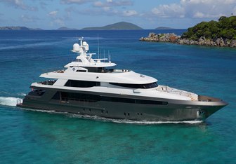 Muchos Mas Yacht Charter in Saba
