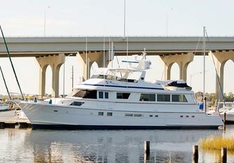 Lifter Yacht Charter in Florida