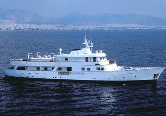 Beluga C yacht charter Ishikawajima-Harima Heavy Ind. Motor Yacht
                                    