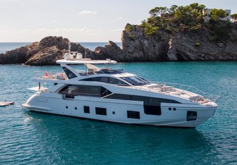 Cloudy Bay Yacht Charter in Formentera