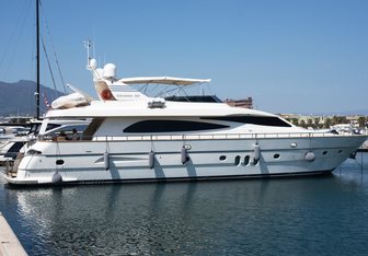 D'Aristotelis yacht charter Canados Motor Yacht
                                    