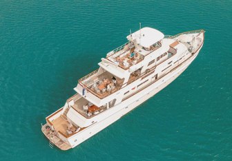 Sea Breeze III Yacht Charter in South Pacific