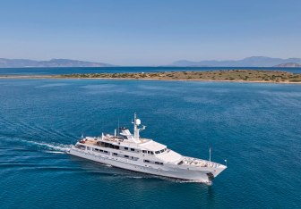 O'Natalina Yacht Charter in Greece