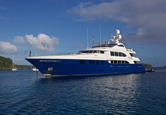 La Dea II Yacht Charter in Capri