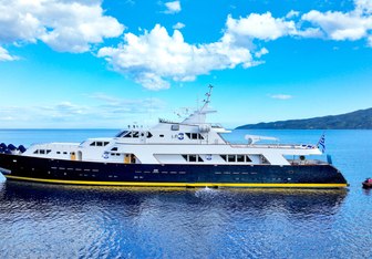 Something Cool Yacht Charter in Greater Antilles