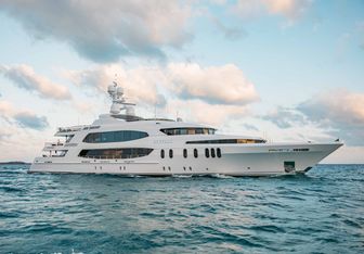Skyfall Yacht Charter in Barbuda