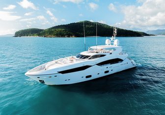 Rascal Yacht Charter in Whitsundays