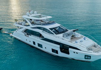 Pier Pressure yacht charter Azimut Motor Yacht