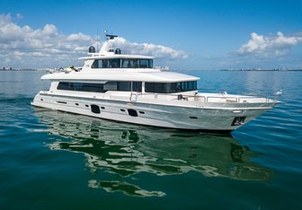 Sans Souci V Yacht Charter in Miami