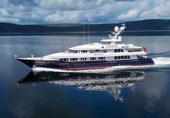 Solace Yacht Charter in Red Sea