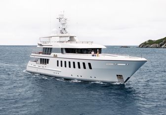Bella Yacht Charter in Saba