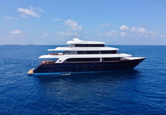 Safira yacht charter Custom Motor Yacht