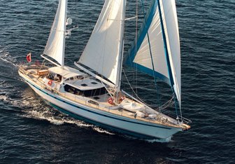 IWJ Lyra Yacht Charter in Capri