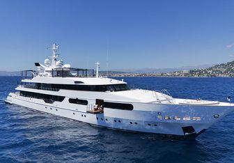 Magna Grecia Yacht Charter in Greece