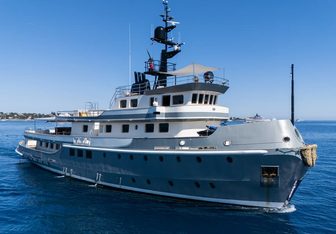 Daddy Shane yacht charter Dunston Shipyard Motor Yacht