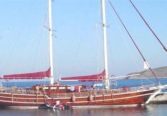 Nostra Vita Yacht Charter in Mediterranean