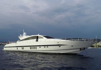 Cristal 1 Yacht Charter in France