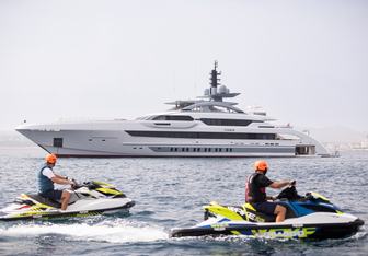 Gaja yacht charter Heesen Motor Yacht
                                    