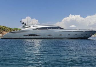 Toy Yacht Charter in Formentera