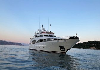 Marques yacht charter Benetti Motor Yacht
                                    
