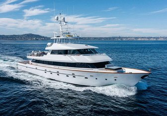 El Rey Yacht Charter in USA